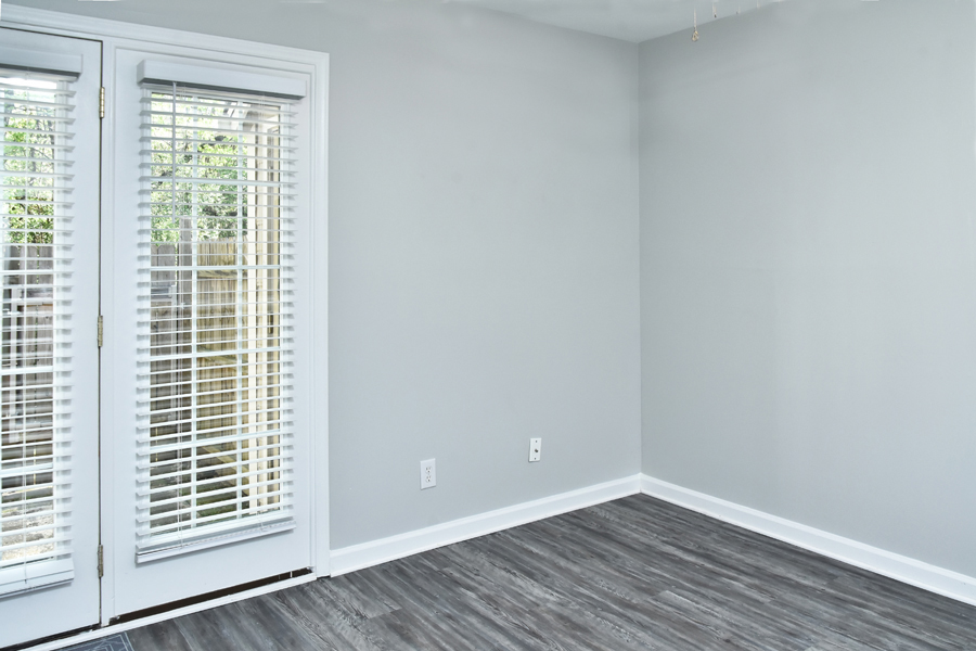 6 Justin Court dining room